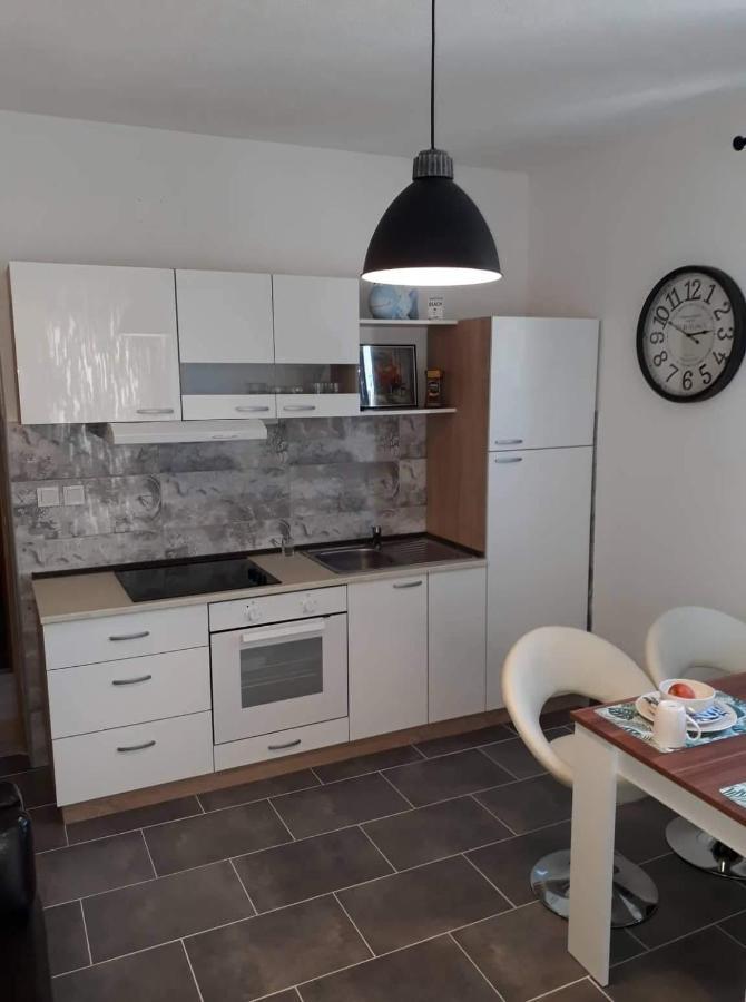 Apartmani Tustica Sveti Petar  Eksteriør billede